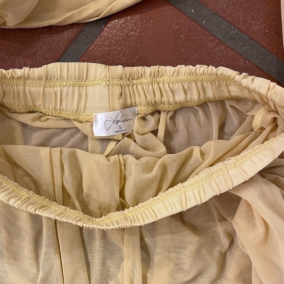 🤩💫host Pick💫 Laina Rauma SET small belted kimono & pants sheer yellow banana - Picture 9 of 16